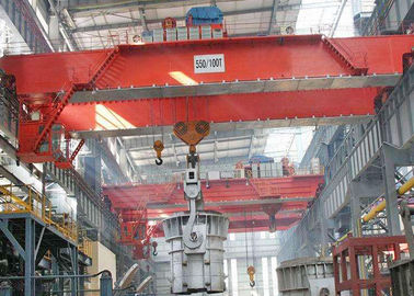 ponte sopraelevato controllato Crane For Metallurgical/fonderia della cabina 50T